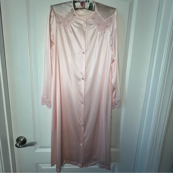 Rare Vintage Vanity Fair light pink bathrobe with tags, size petite - Picture 1 of 7